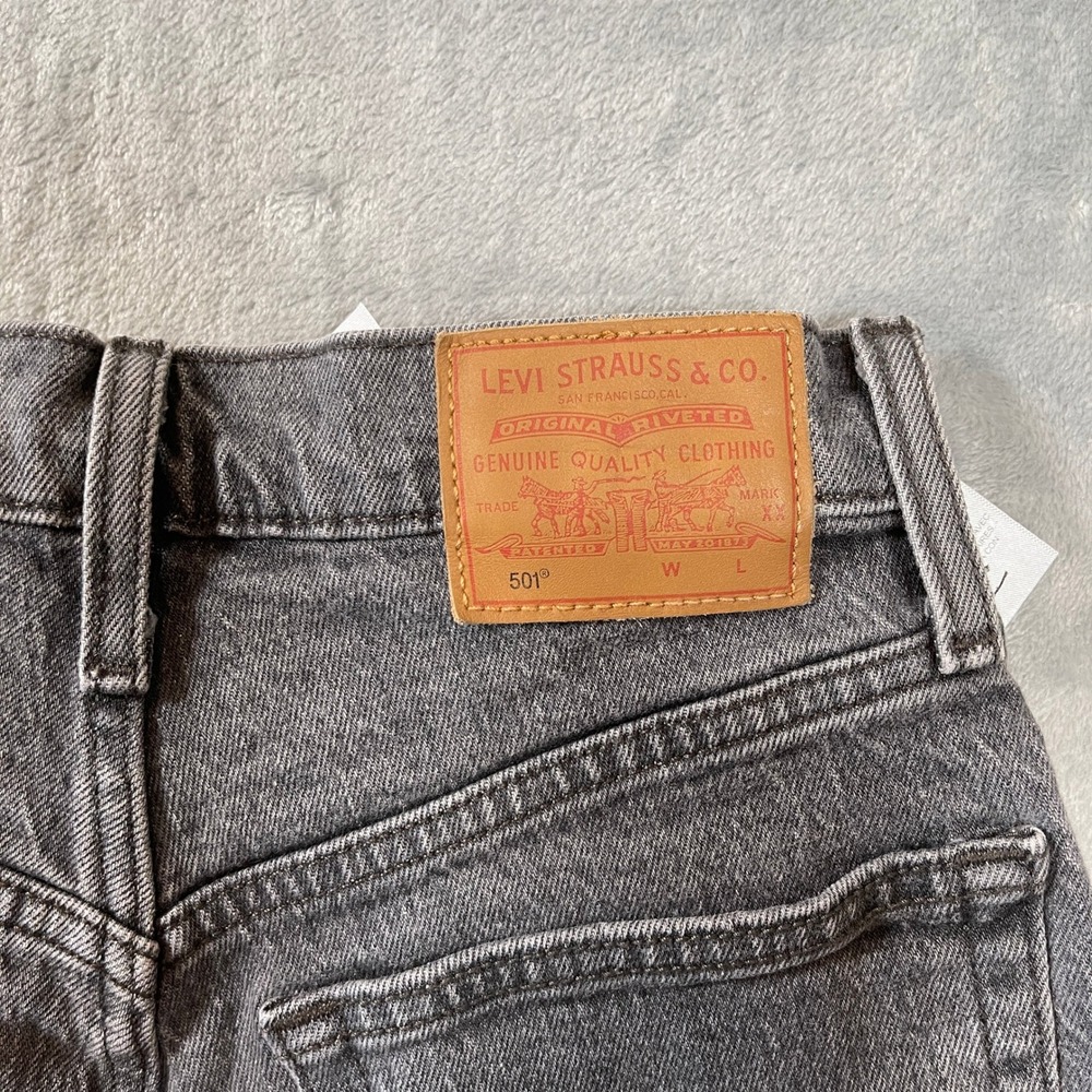 Levis Premium 501 Shorts Size 25 Original High Rise Cut Off Denim Faded Black - Picture 5 of 5